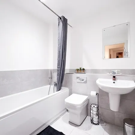Stylish 2 Bed 2 Bathroom Free Parking & Fast Wifi Appartement Leeds (West Yorkshire)